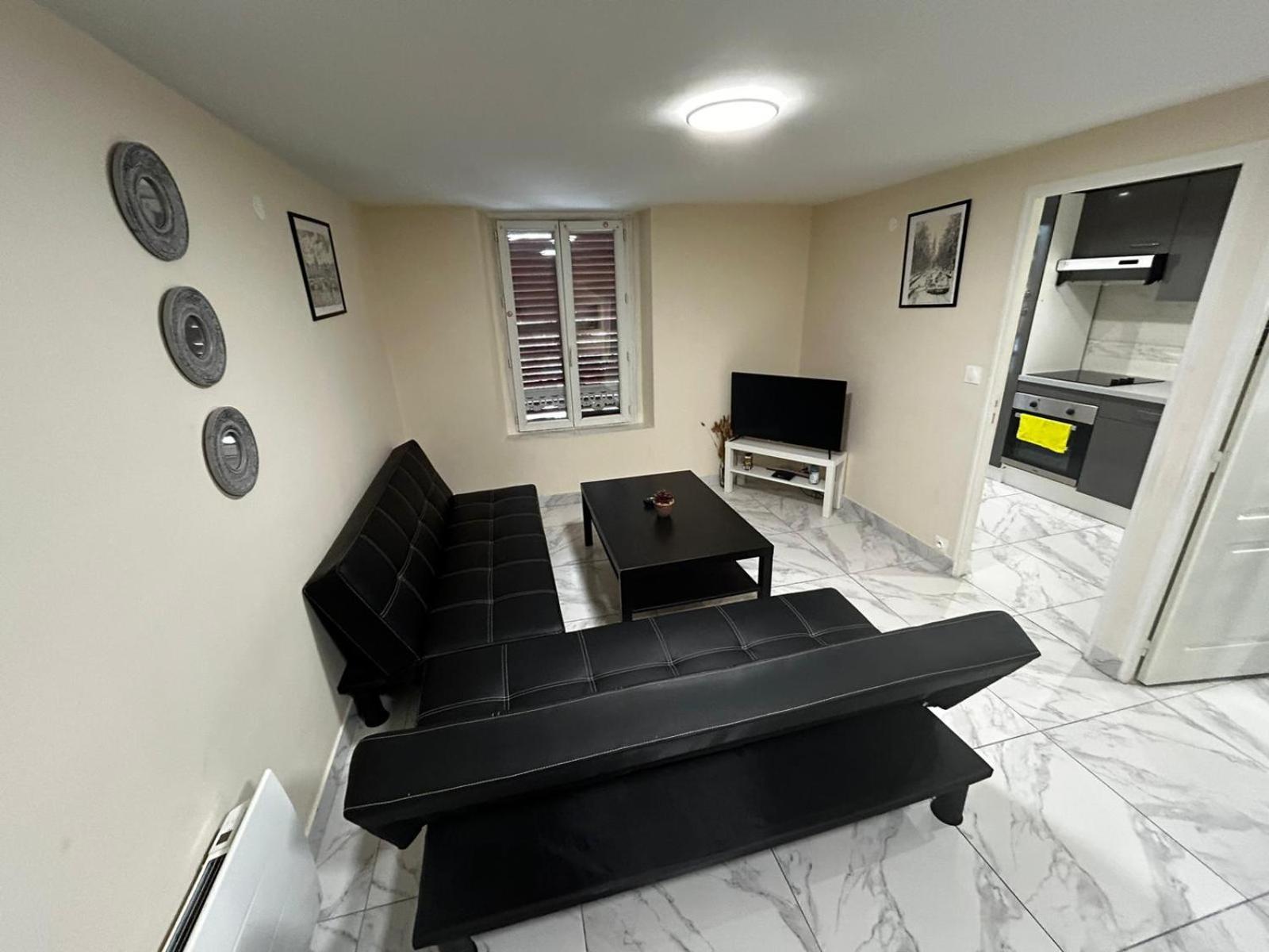 Silver House Pierrefitte-sur-Seine Luaran gambar